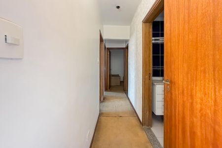 Apartamento à venda com 119m², 3 quartos e sem vagaCorredor