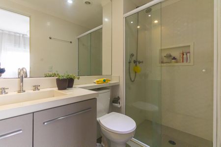 Apartamento à venda com 69m², 2 quartos e 1 vaga Apartamento à venda com 69m², 2 quartos e 1 vagaBanheiro da Suíte