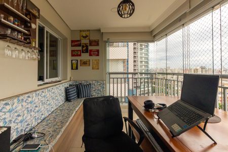 Apartamento à venda com 69m², 2 quartos e 1 vaga Apartamento à venda com 69m², 2 quartos e 1 vagaVaranda gourmet