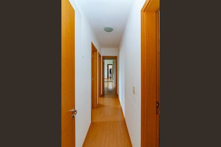 Apartamento à venda com 98m², 3 quartos e 3 vagasCorredor