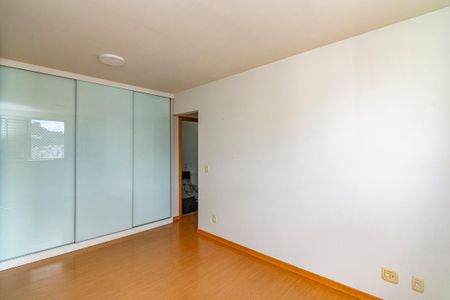 Apartamento à venda com 98m², 3 quartos e 3 vagasSuíte