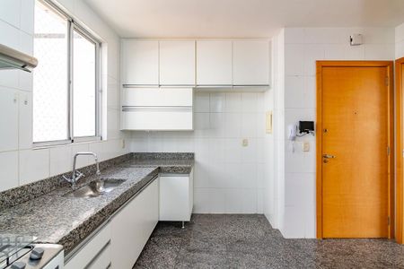 Apartamento à venda com 98m², 3 quartos e 3 vagasCozinha