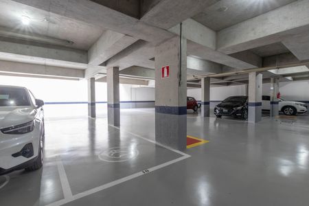 Apartamento à venda com 198m², 4 quartos e 3 vagas Apartamento à venda com 198m², 4 quartos e 3 vagasGaragem