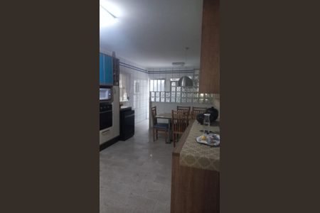 Casa à venda com 162m², 3 quartos e 1 vagaCozinha