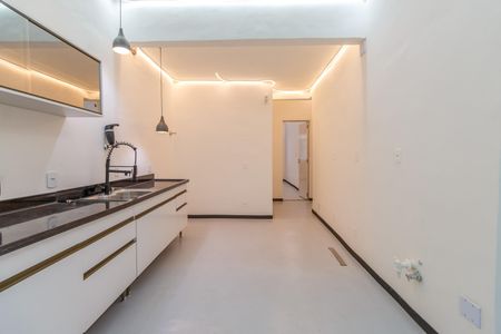 Apartamento para alugar com 153m², 3 quartos e sem vaga Apartamento para alugar com 153m², 3 quartos e sem vagaCozinha