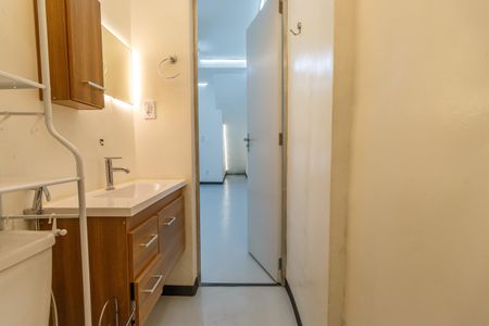 Apartamento para alugar com 153m², 3 quartos e sem vaga Apartamento para alugar com 153m², 3 quartos e sem vagaBanheiro Suite 1