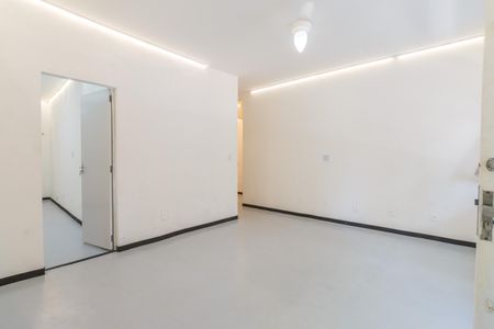 Apartamento para alugar com 153m², 3 quartos e sem vaga Apartamento para alugar com 153m², 3 quartos e sem vagaSala