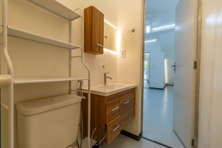 Apartamento para alugar com 153m², 3 quartos e sem vaga Apartamento para alugar com 153m², 3 quartos e sem vagaBanheiro Suite 1