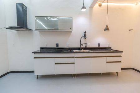 Apartamento para alugar com 153m², 3 quartos e sem vaga Apartamento para alugar com 153m², 3 quartos e sem vagaCozinha