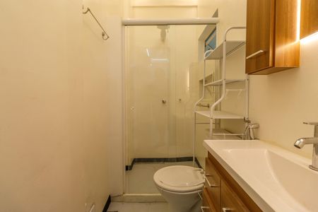 Apartamento para alugar com 153m², 3 quartos e sem vaga Apartamento para alugar com 153m², 3 quartos e sem vagaBanheiro Suite 1