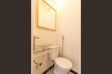 Apartamento para alugar com 153m², 3 quartos e sem vaga Apartamento para alugar com 153m², 3 quartos e sem vagaLavabo