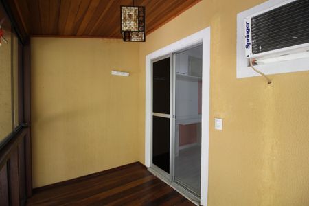 Casa de condomínio à venda com 90m², 2 quartos e 1 vagaQuarto 2 - Varanda