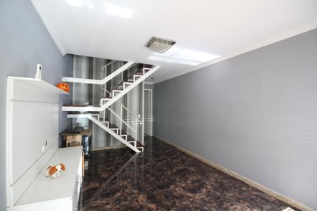 Casa de condomínio à venda com 90m², 2 quartos e 1 vagaSala