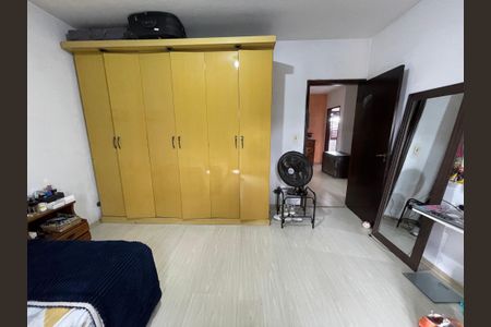 Casa à venda com 180m², 4 quartos e 6 vagasQuarto 4