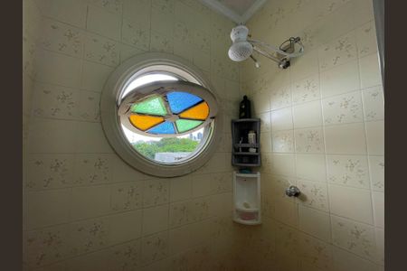 Casa à venda com 180m², 4 quartos e 6 vagasBanheiro 2