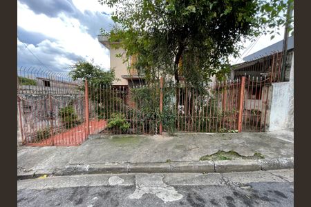 Casa à venda com 180m², 4 quartos e 6 vagasFachada