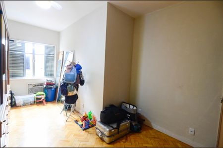 Apartamento à venda com 155m², 3 quartos e 1 vaga Apartamento à venda com 155m², 3 quartos e 1 vagaQuarto 2
