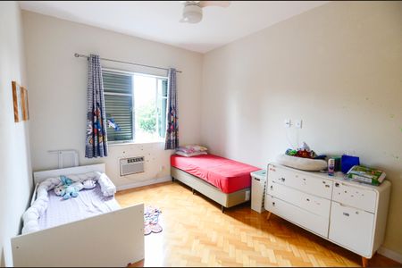 Apartamento à venda com 155m², 3 quartos e 1 vaga Apartamento à venda com 155m², 3 quartos e 1 vagaQuarto 1