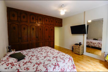 Apartamento à venda com 155m², 3 quartos e 1 vaga Apartamento à venda com 155m², 3 quartos e 1 vagaSuíte