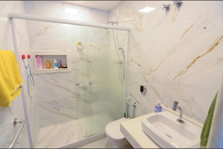 Apartamento à venda com 155m², 3 quartos e 1 vaga Apartamento à venda com 155m², 3 quartos e 1 vagaBanheiro da Suíte