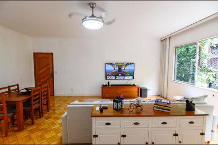 Apartamento à venda com 155m², 3 quartos e 1 vaga Apartamento à venda com 155m², 3 quartos e 1 vagaSala