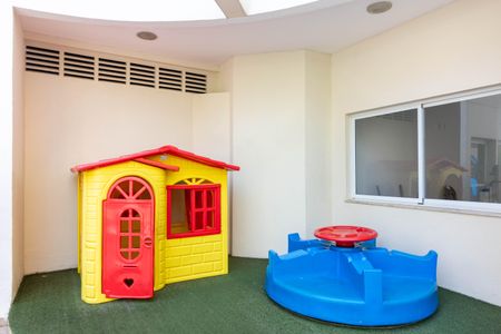 Apartamento para alugar com 75m², 3 quartos e 2 vagasÁrea comum - Playground