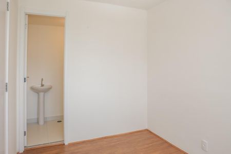 Suíte de apartamento para alugar com 1 quarto, 27m² em Parque Industrial Tomas Edson, São Paulo