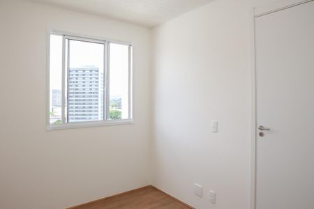 Suíte de apartamento para alugar com 1 quarto, 27m² em Parque Industrial Tomas Edson, São Paulo