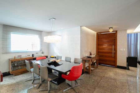 Sala 2 de casa à venda com 5 quartos, 268m² em Castelo, Belo Horizonte