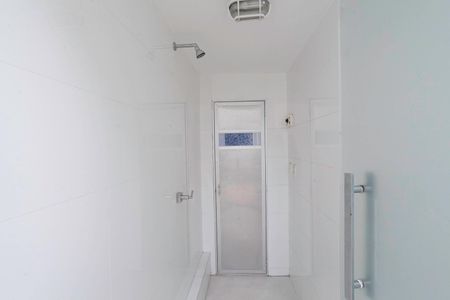 Casa à venda com 268m², 5 quartos e 4 vagasSauna