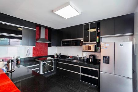 Casa à venda com 268m², 5 quartos e 4 vagasCozinha