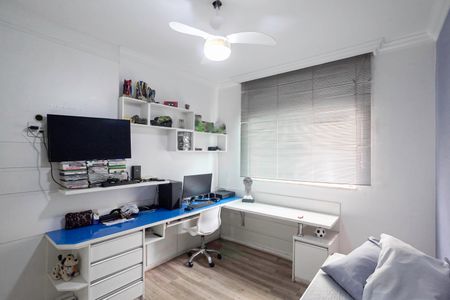 Casa à venda com 268m², 5 quartos e 4 vagasQuarto 2