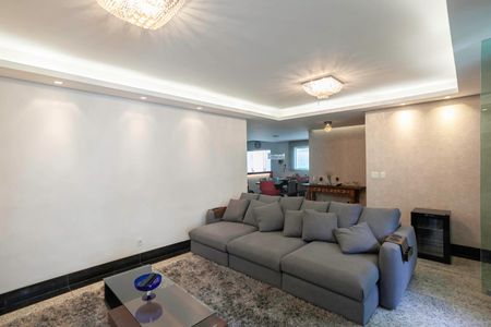 Casa à venda com 268m², 5 quartos e 4 vagasSala 1