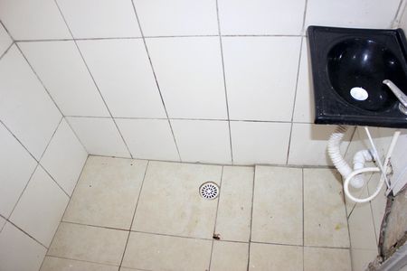 Casa para alugar com 30m², 1 quarto e sem vagaBanheiro
