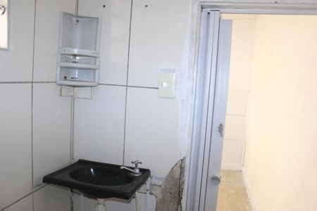 Casa para alugar com 30m², 1 quarto e sem vagaBanheiro