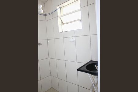 Banheiro de casa para alugar com 1 quarto, 30m² em Jardim Rosa de Franca, Guarulhos