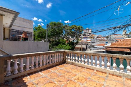 Casa à venda com 104m², 2 quartos e 1 vaga Casa à venda com 104m², 2 quartos e 1 vagaVaranda