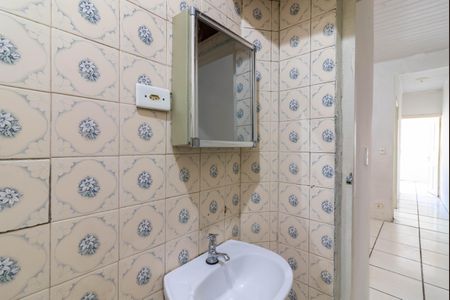 Casa à venda com 104m², 2 quartos e 1 vaga Casa à venda com 104m², 2 quartos e 1 vagaBanheiro