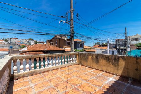 Casa à venda com 104m², 2 quartos e 1 vaga Casa à venda com 104m², 2 quartos e 1 vagaVaranda