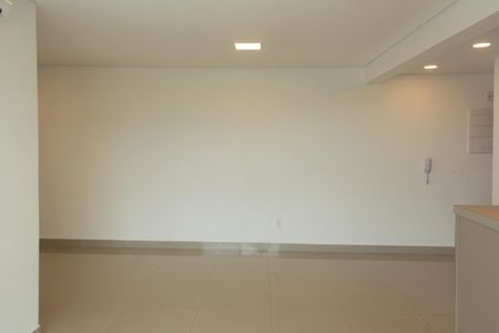 Apartamento para alugar com 68m², 2 quartos e 1 vagaSala