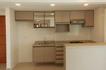 Sala de apartamento para alugar com 2 quartos, 68m² em Embaré, Santos