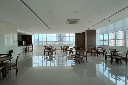 Apartamento para alugar com 68m², 2 quartos e 1 vagaÁrea comum