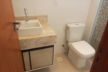 Apartamento para alugar com 68m², 2 quartos e 1 vagaBanheiro da Suíte 1