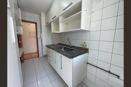 Apartamento para alugar com 65m², 2 quartos e 2 vagasCozinha