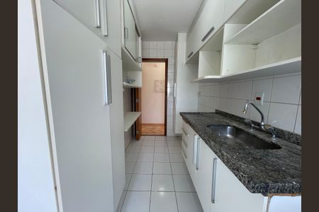 Apartamento para alugar com 65m², 2 quartos e 2 vagasCozinha
