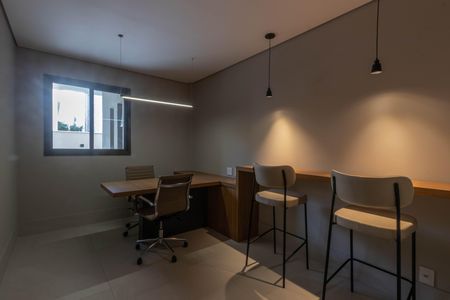 Apartamento à venda com 182m², 3 quartos e 2 vagas Apartamento à venda com 182m², 3 quartos e 2 vagasEscritório