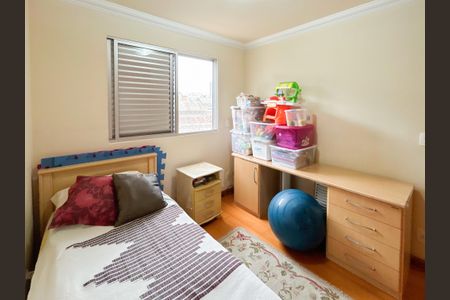 Apartamento à venda com 113m², 4 quartos e 2 vagasQuarto 2