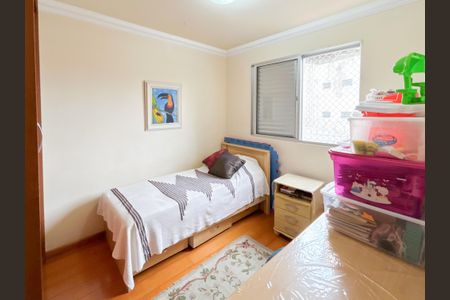 Apartamento à venda com 113m², 4 quartos e 2 vagasQuarto 2