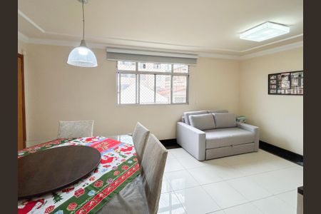 Apartamento à venda com 113m², 4 quartos e 2 vagasSala