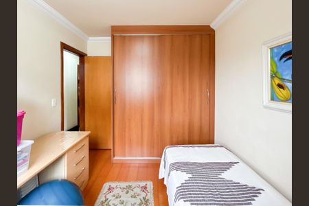 Apartamento à venda com 113m², 4 quartos e 2 vagasQuarto 2